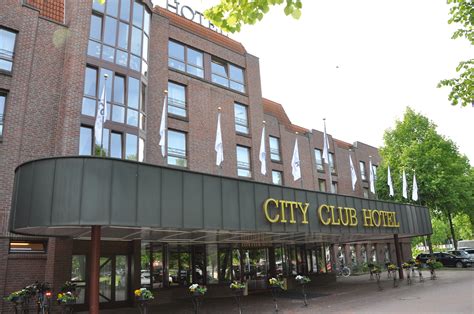 Top Hotels Closest to EWE ARENA in Oldenburg .